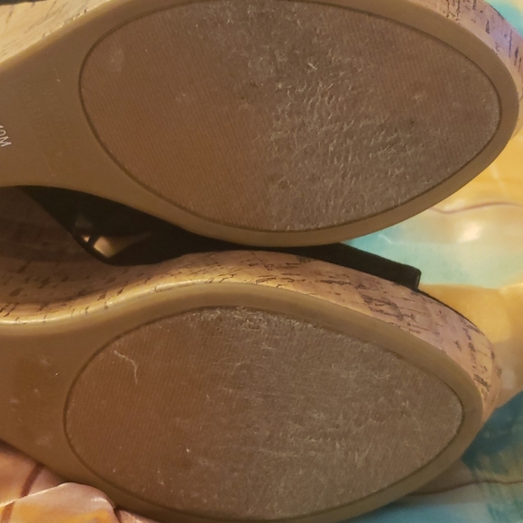 Guess platform - Picture 10 of 13